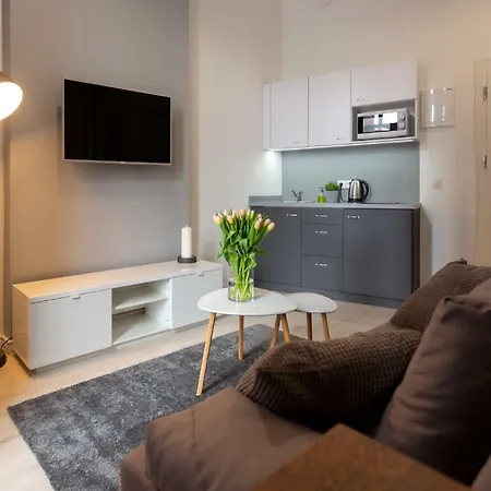 Piekny Klasyczny Apartament W Centrum Poznania Apartment *
